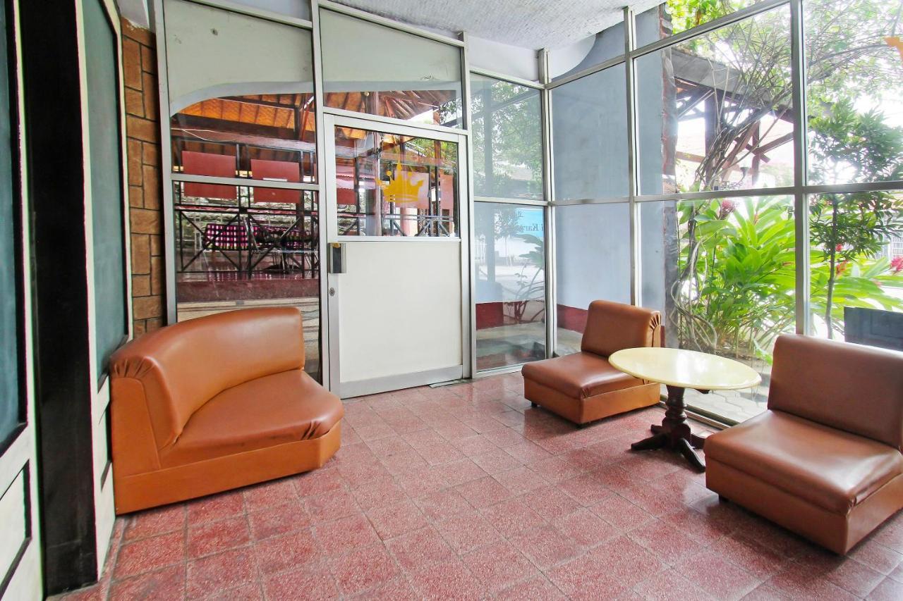 Oyo 91516 Wisata Hotel Mataram Exterior photo