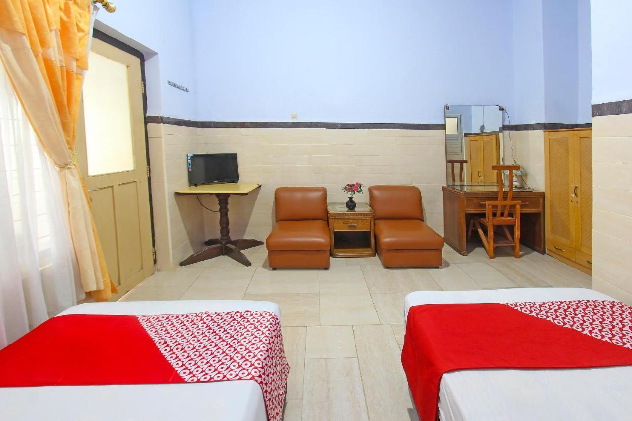 Oyo 91516 Wisata Hotel Mataram Exterior photo