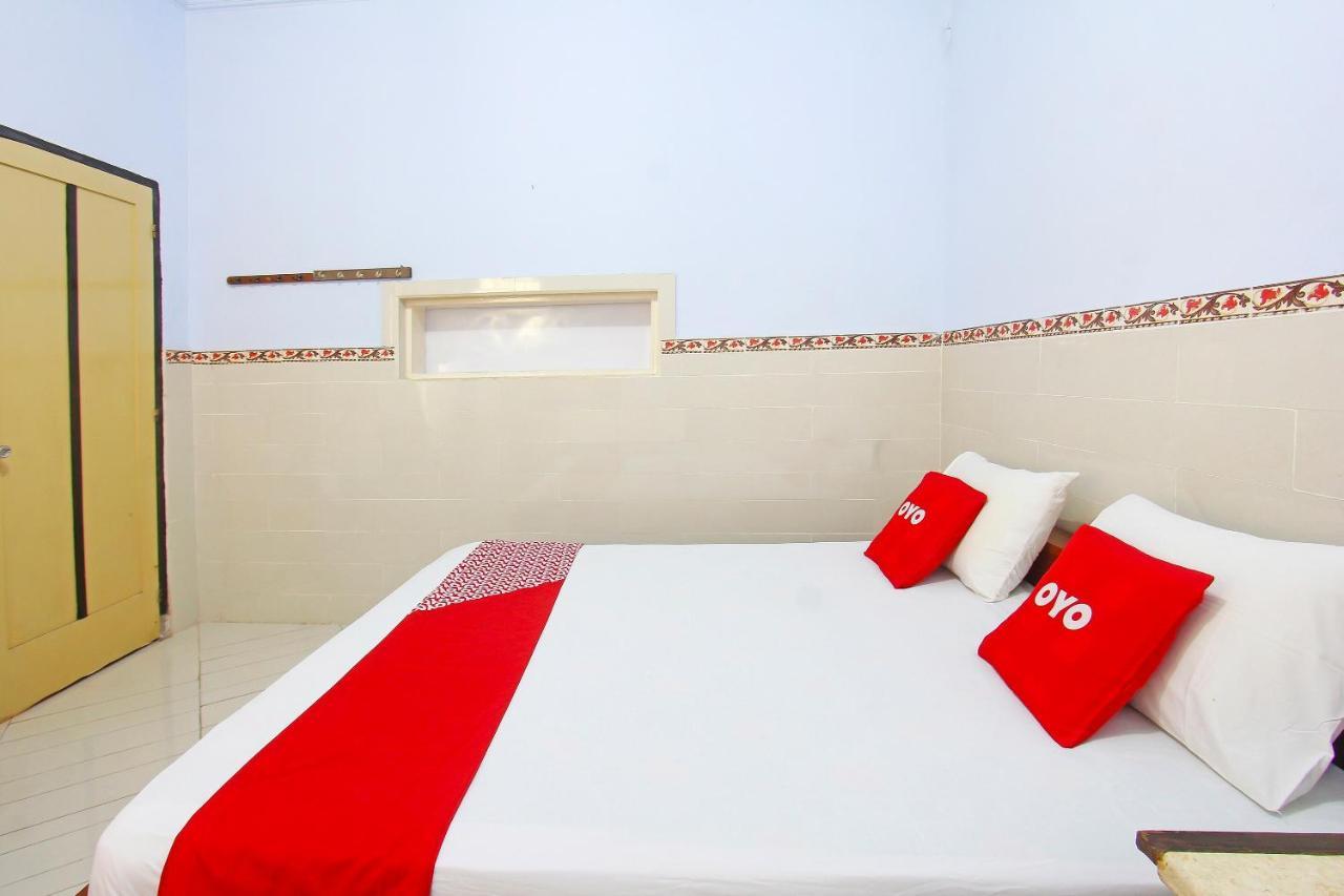 Oyo 91516 Wisata Hotel Mataram Exterior photo