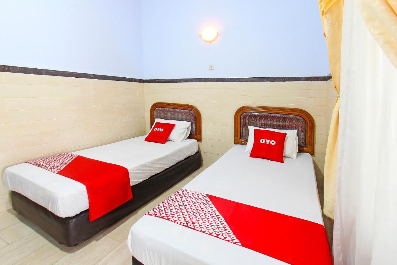 Oyo 91516 Wisata Hotel Mataram Exterior photo